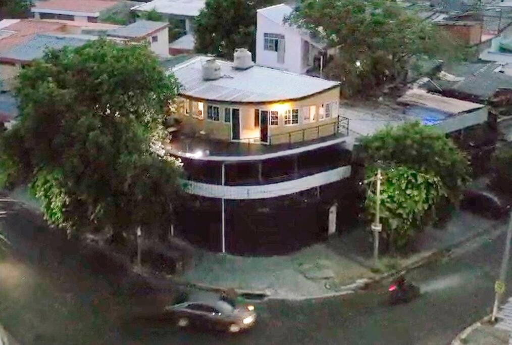 Apto Para Turismo. Moderno Comodo Y Panoramico. San Salvador Extérieur photo